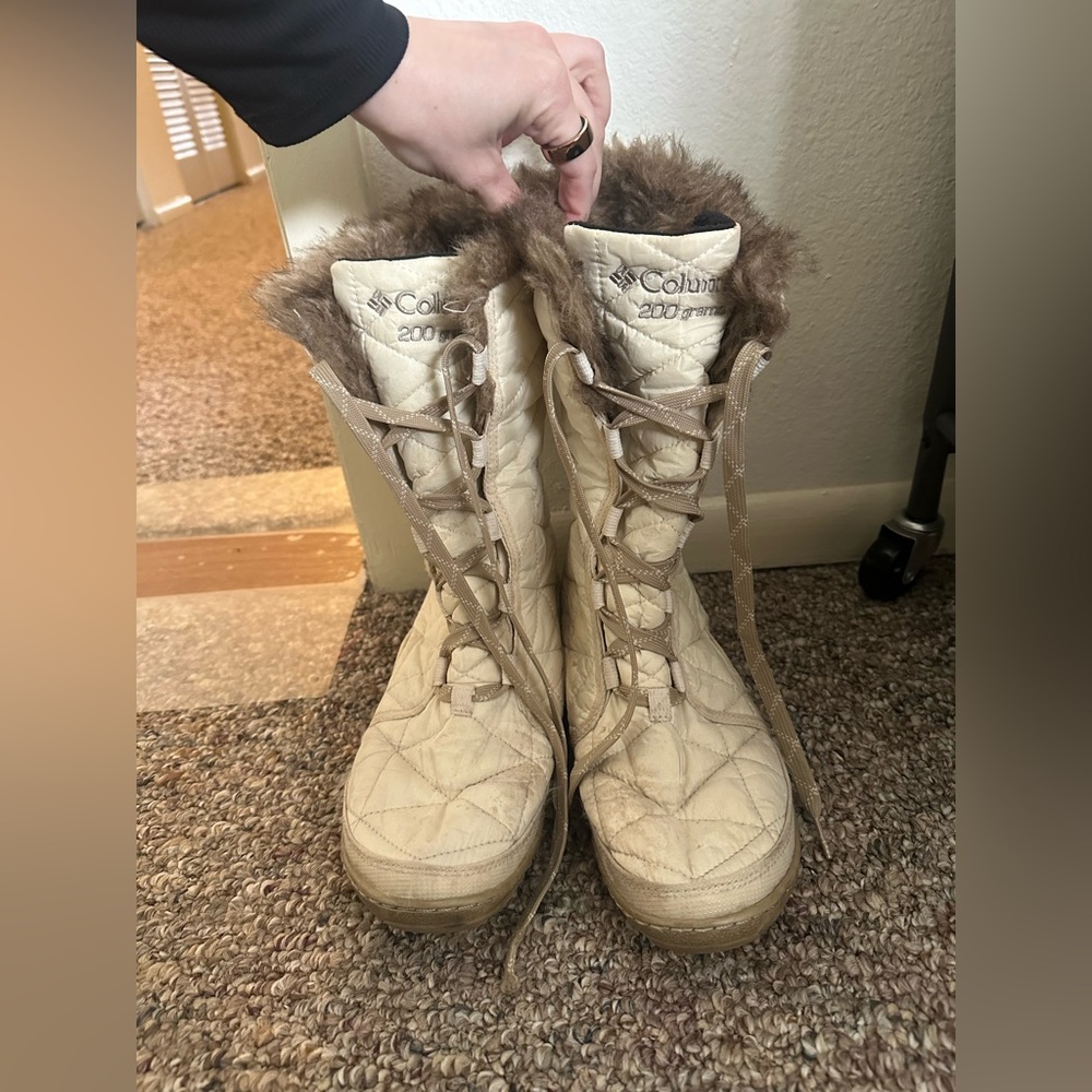 Women’s Columbia boots